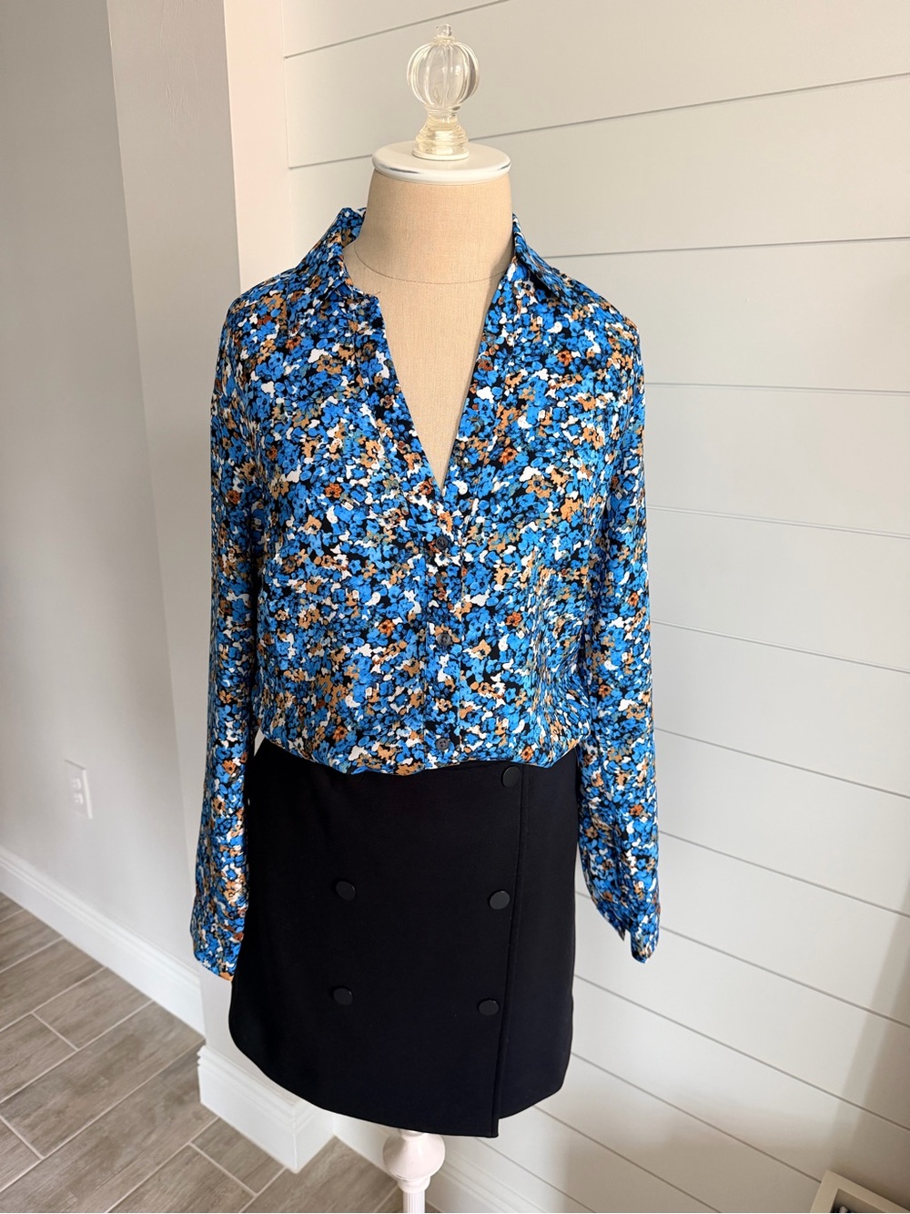Ann Taylor Blue V-Neck Long Sleeve Top - Women